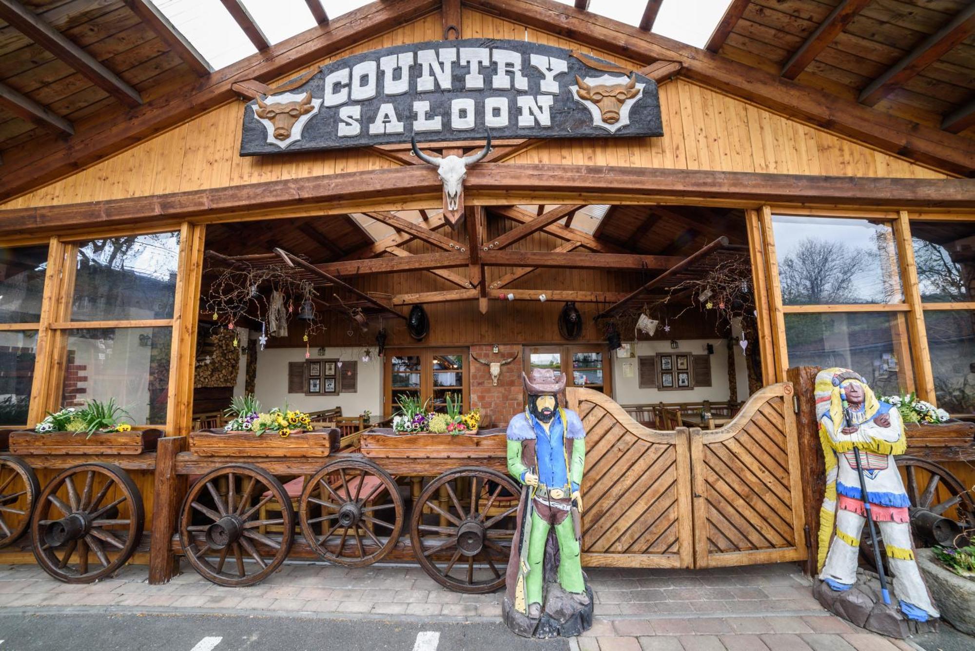 Gasthof Steak Restaurant Country Saloon *